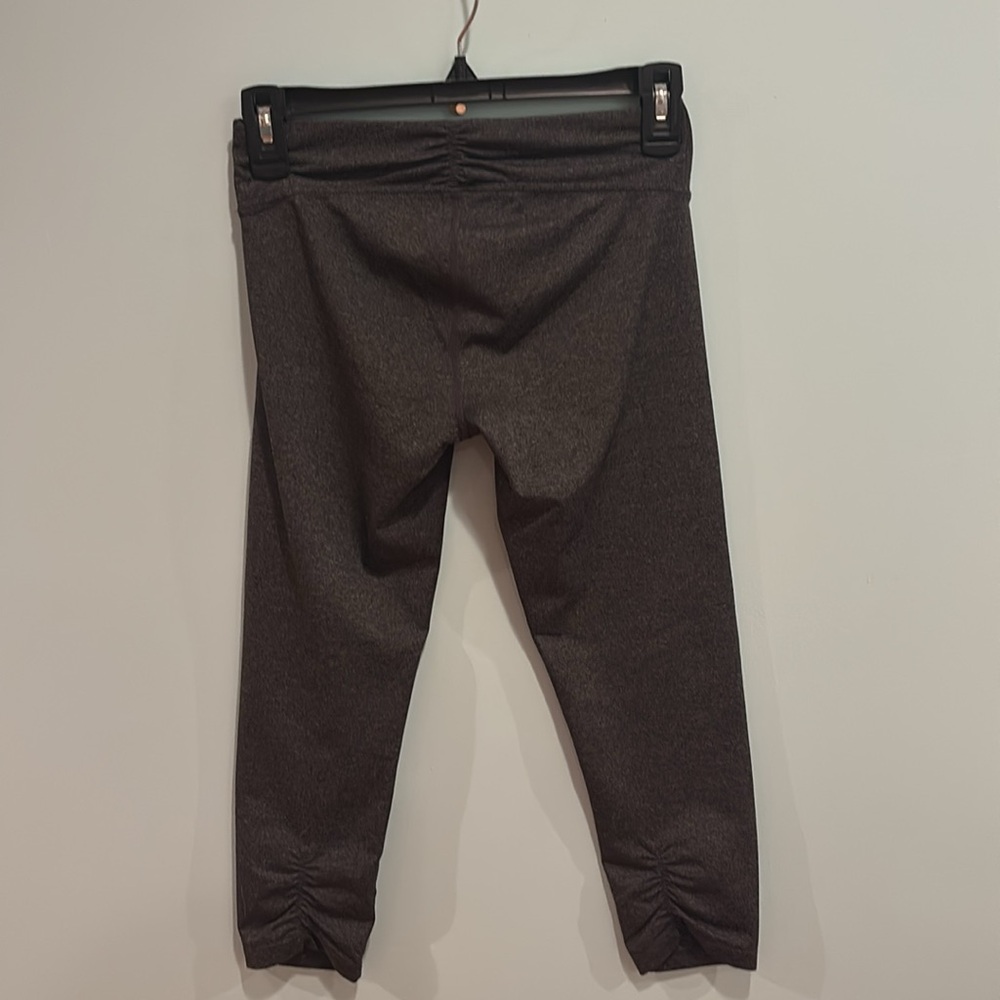 Calvin Klein Performance Capris - image 2